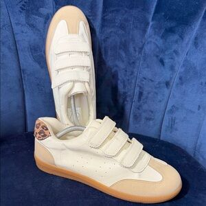 Dolce Vita Cream and Tan Sneakers with Animal Print Accent Size 9.5